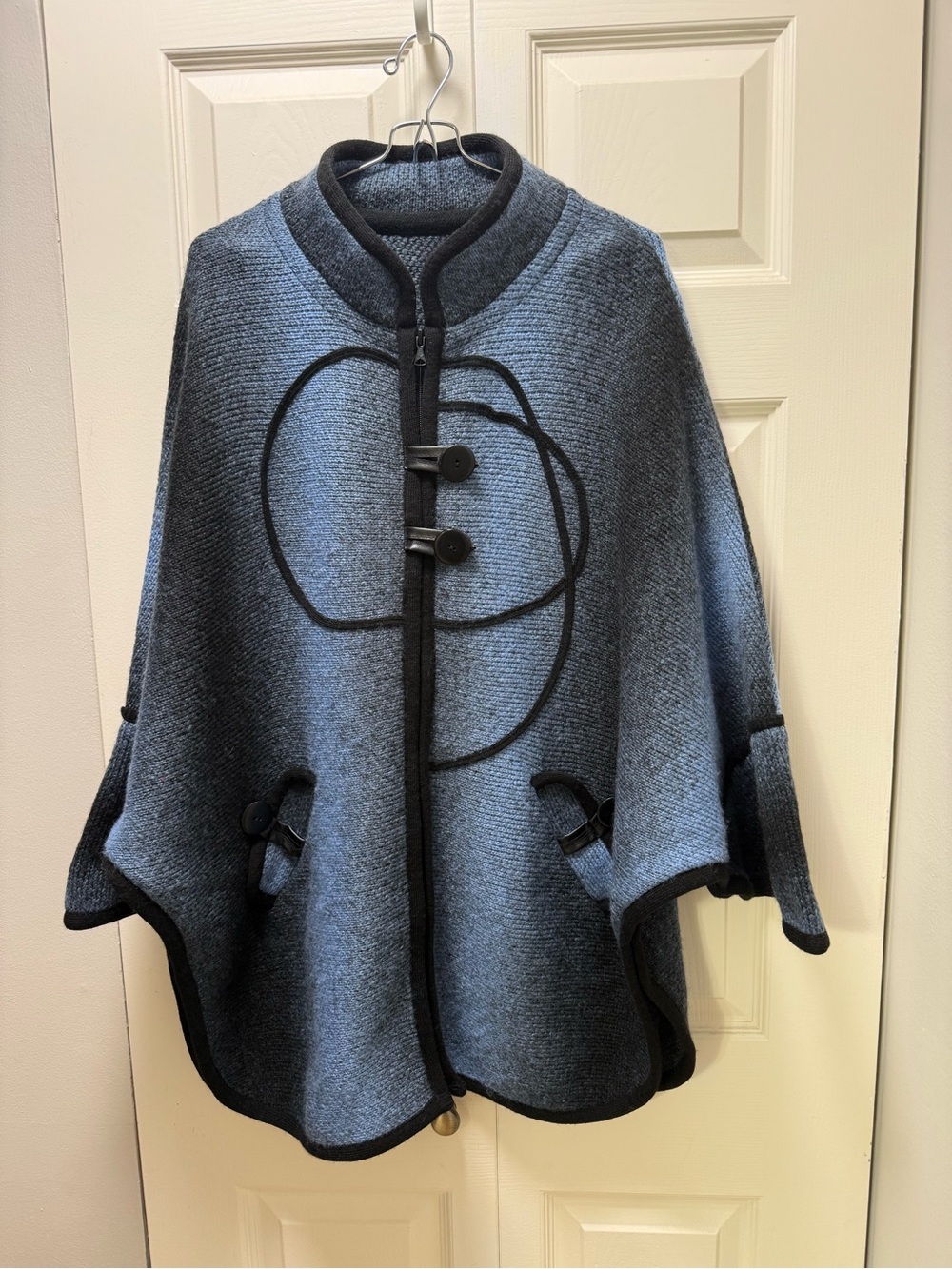 Vintage ARACHNE Knit Poncho Cape Coatigan Blue Ombré Made in Poland One Size